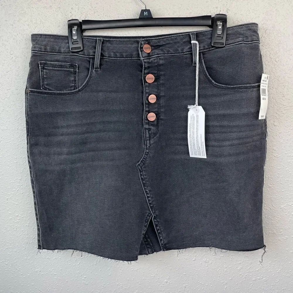 NWT Sanctuary Black Denim Skirt Sizes 25, 29, and 32